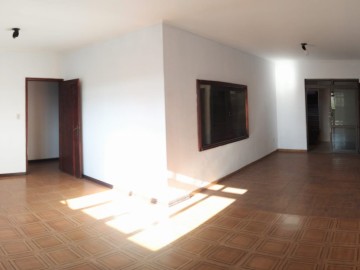 CASA DISPON�VEL PARA LOCA��O